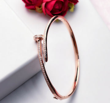 Silver kada