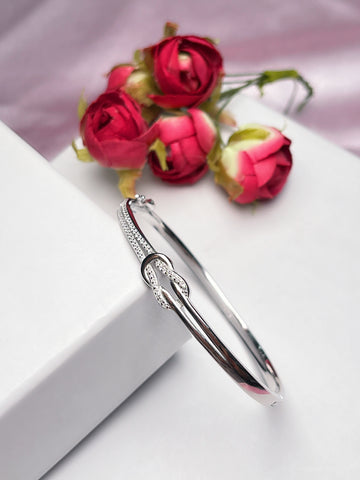 Silver kada