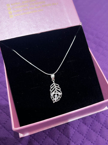 Silver chain pendent