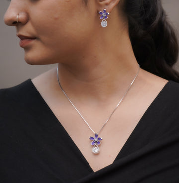 PURE SILVER CHAIN PENDENT