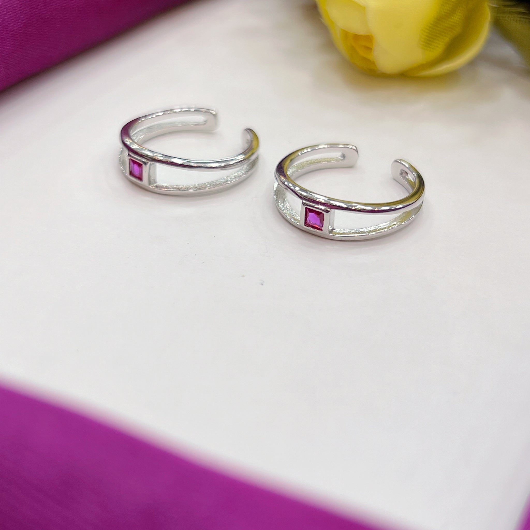 PURE SILVER TOE RING 🧿