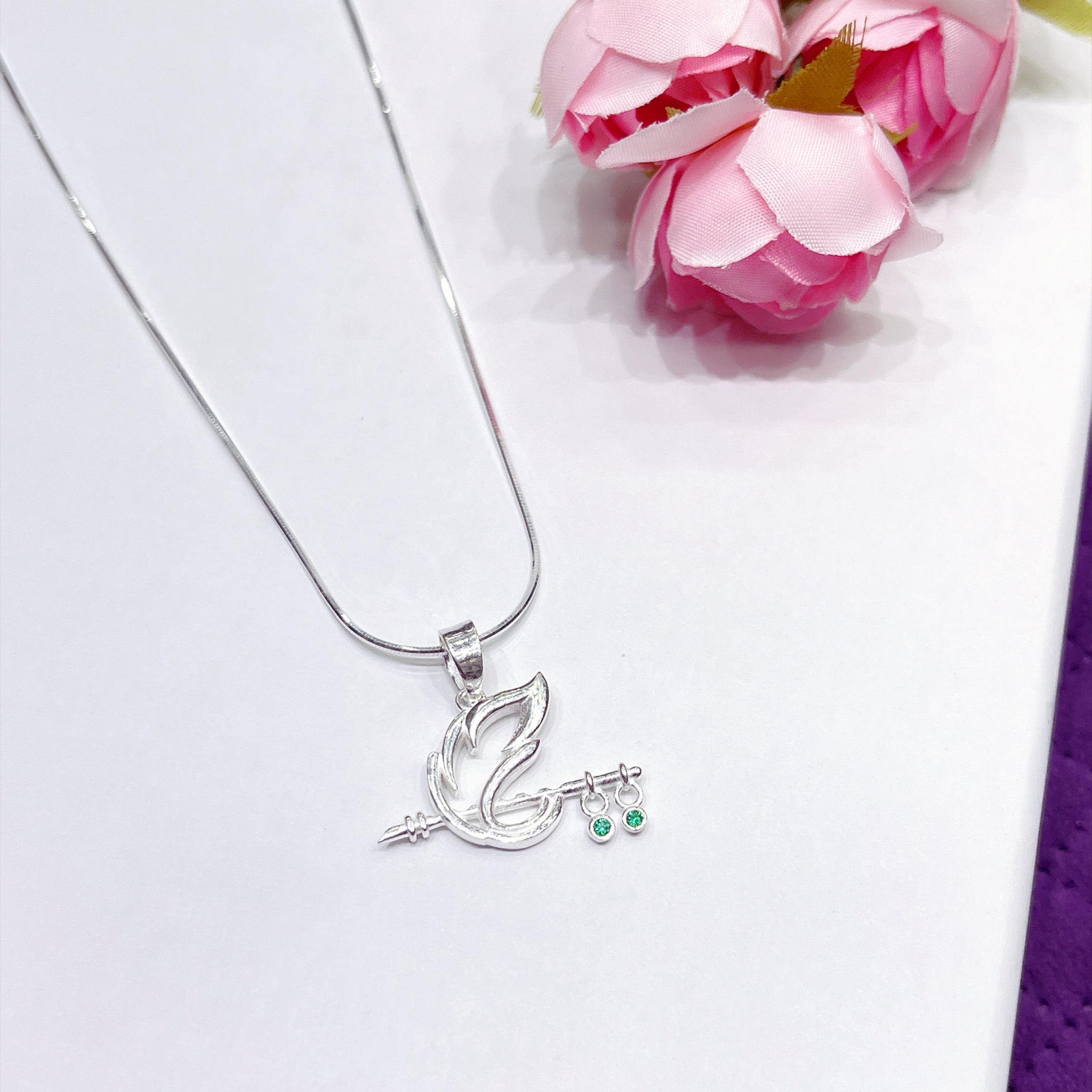 Silver krishna chain pendent