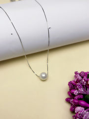 Silver pearl chain