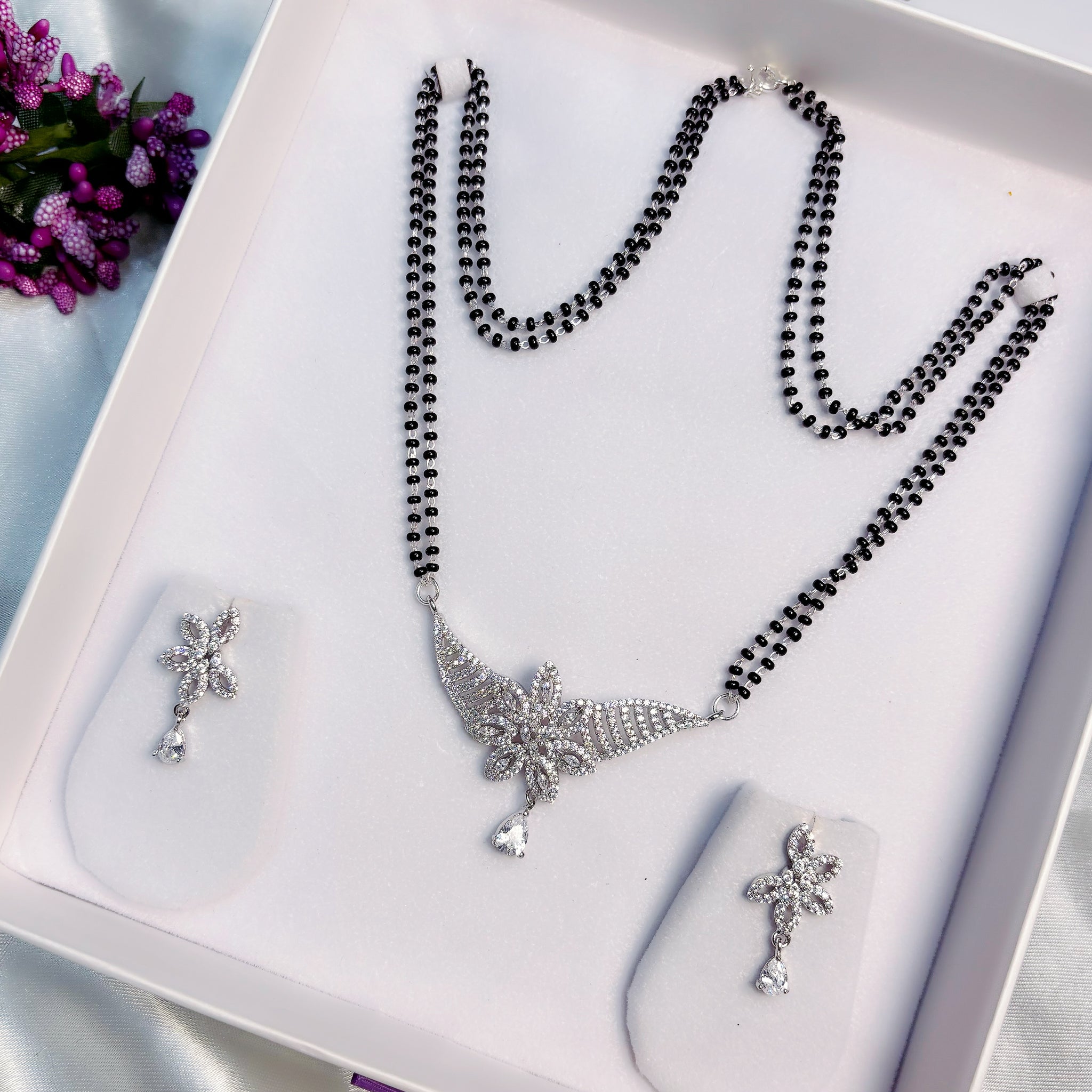 Silver mangalsutrab