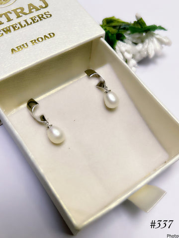 Silver Pearl Earring