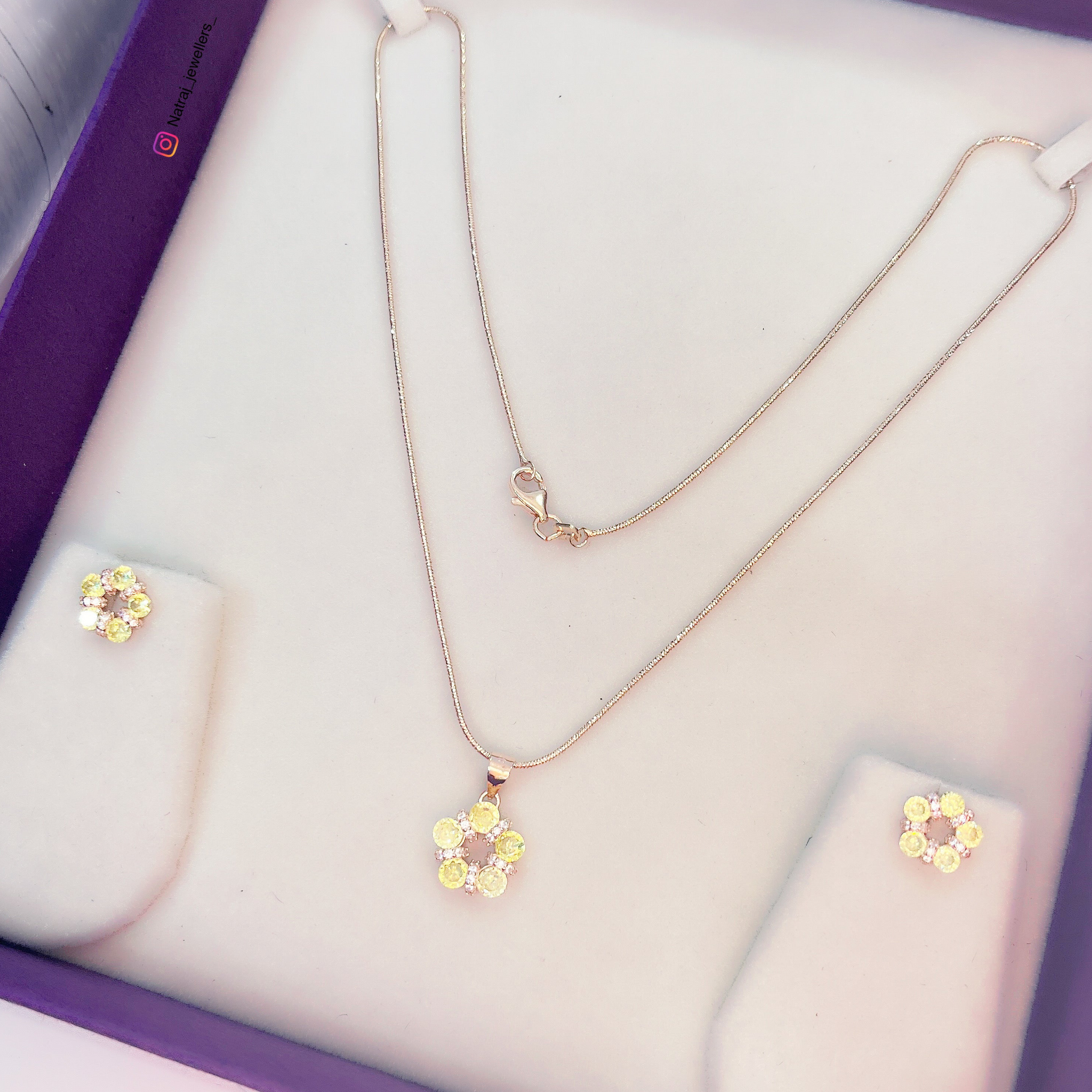 Silver Chain Pendent Set